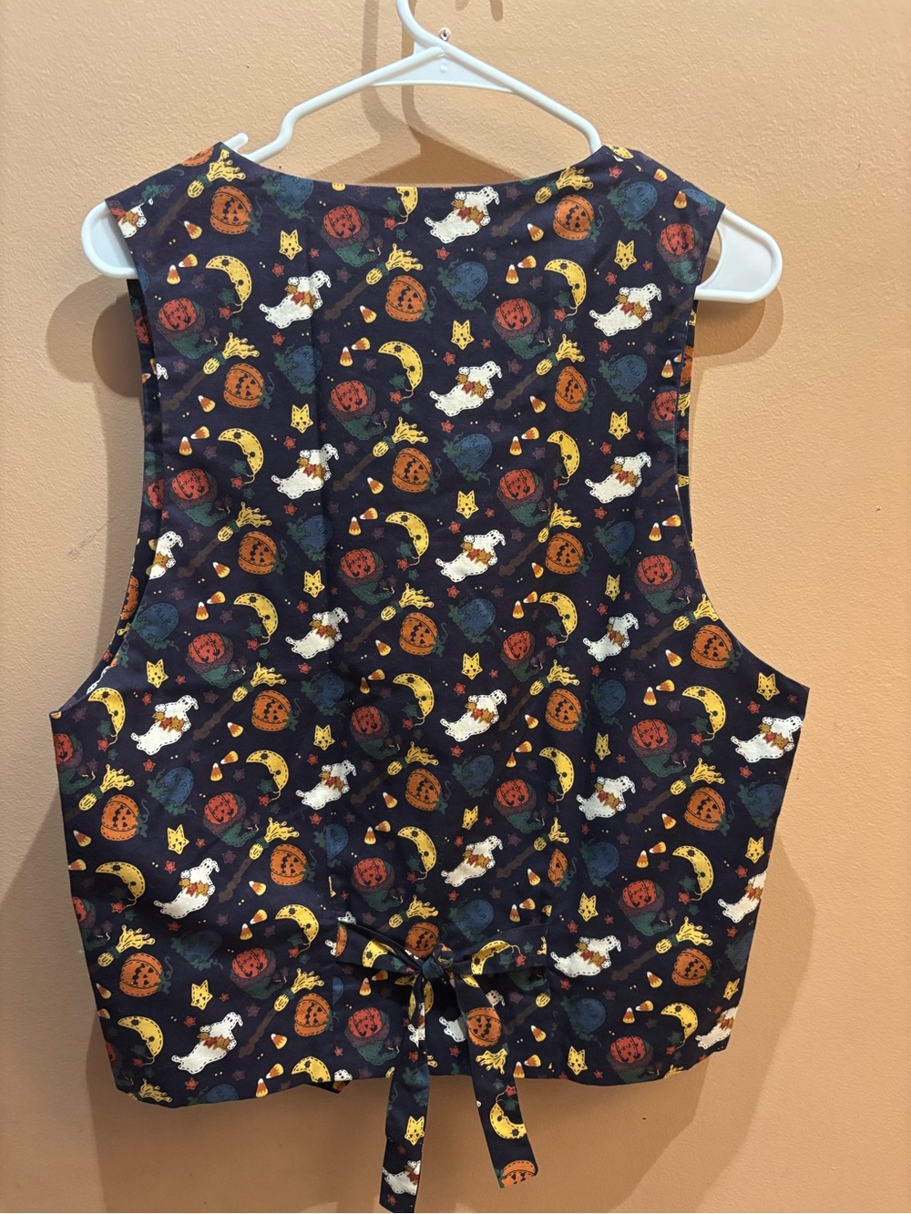 Halloween Vest with Pumpkin Buttons Measurements PTP 18 - Picture 3 of 9